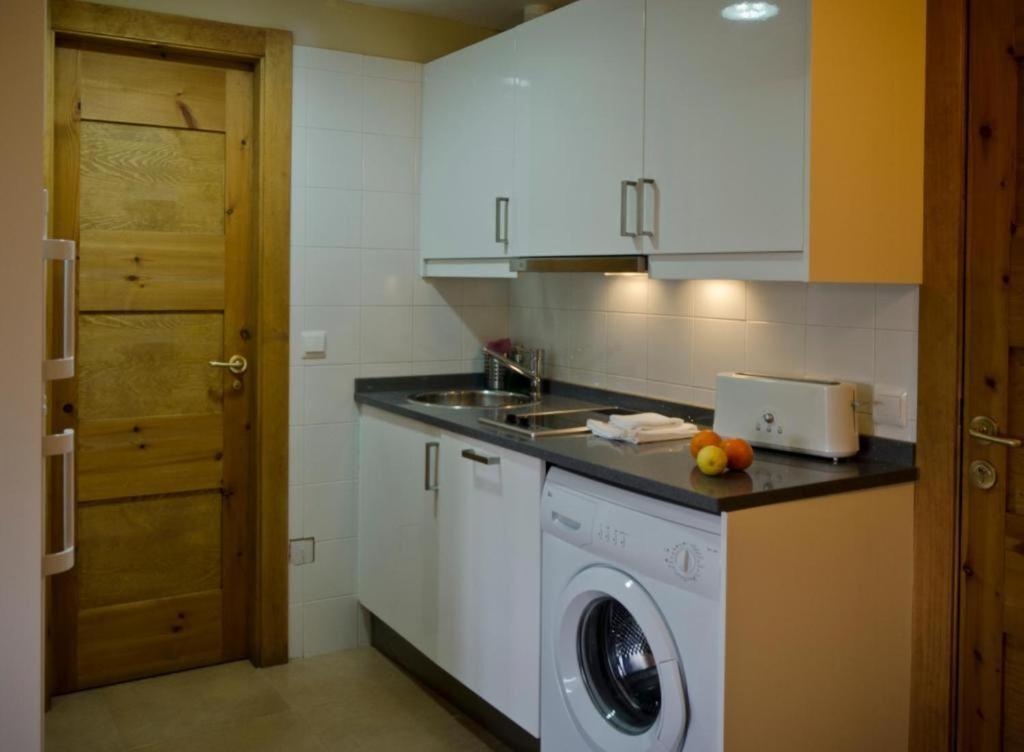 Apartamentos Playa Galizano Luaran gambar