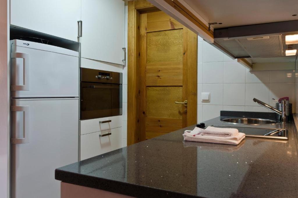 Apartamentos Playa Galizano Luaran gambar