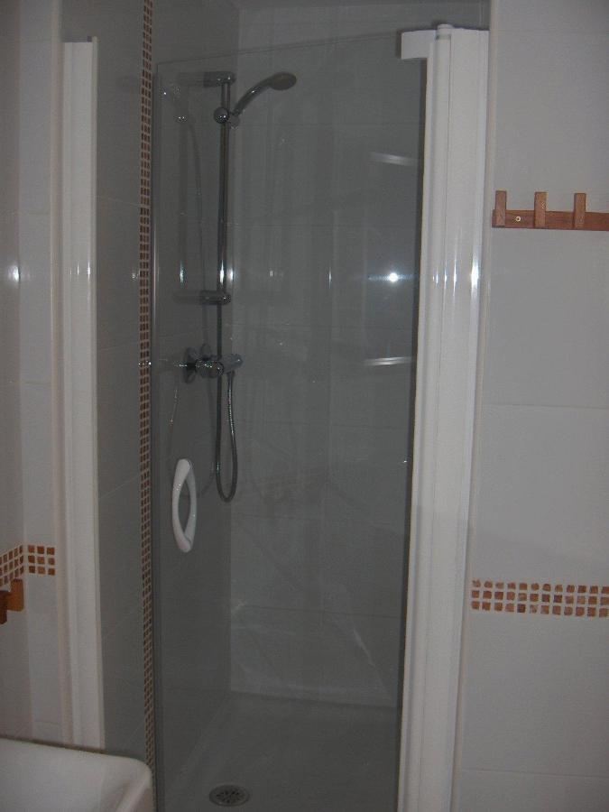 Apartamentos Playa Galizano Bilik gambar